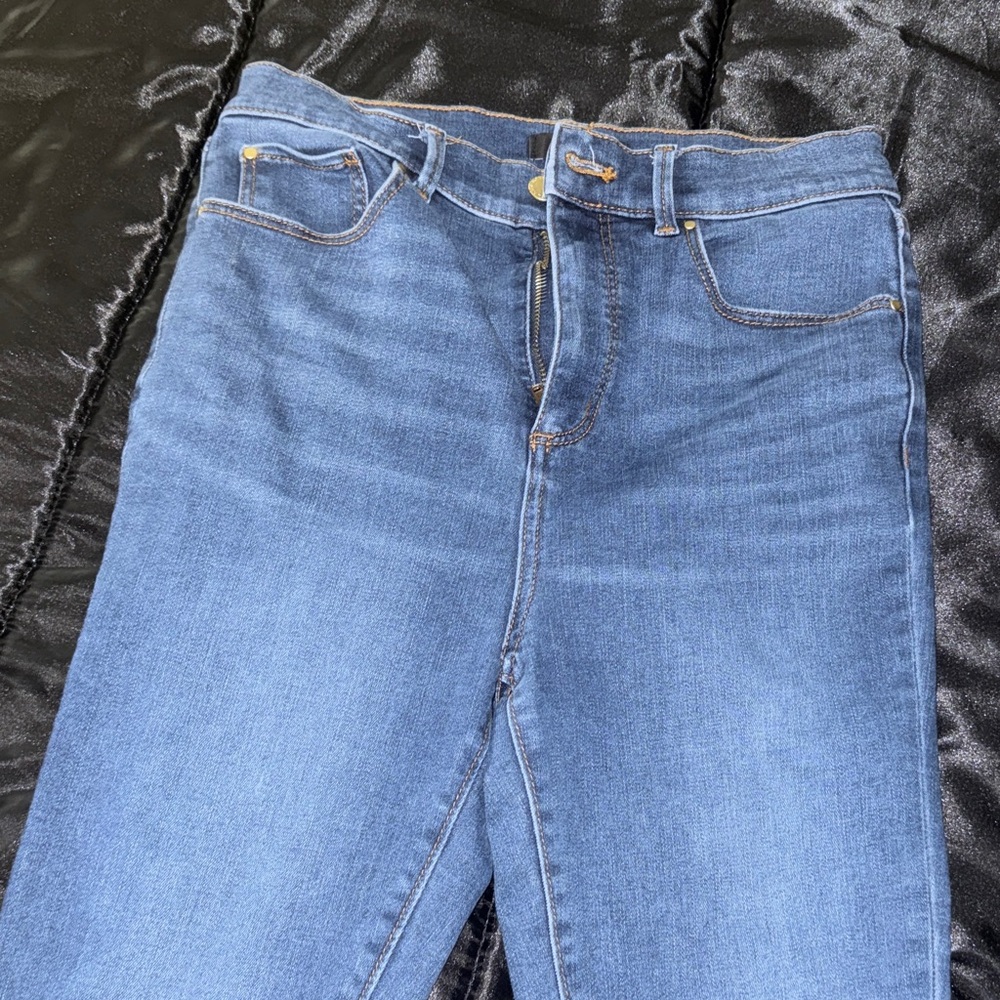 Classic Blue Women's SKINNY Jeans